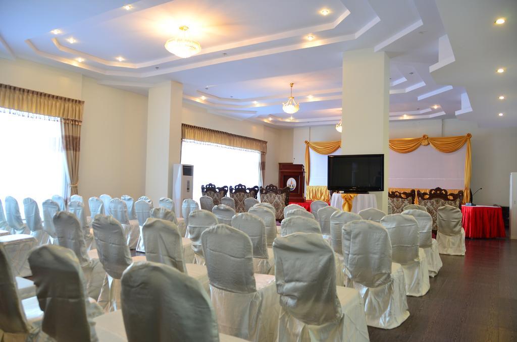 Sky Palace Hotel & Cafe Flight Naypyidaw Εξωτερικό φωτογραφία